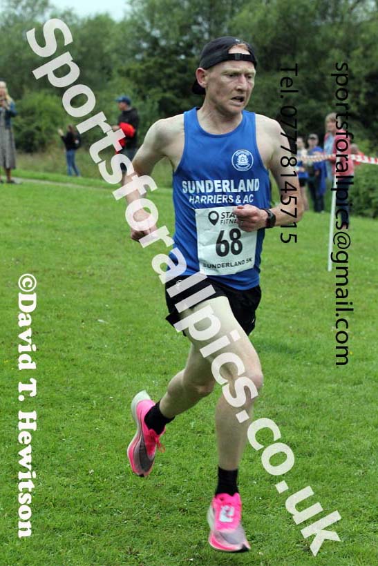 Mens Sunderland 5k (Inc. NE and NCAA Champs), Silksworth, Sunderland, Thursday, July 22nd. Photo: David T. Hewitson/Sports for All Pics